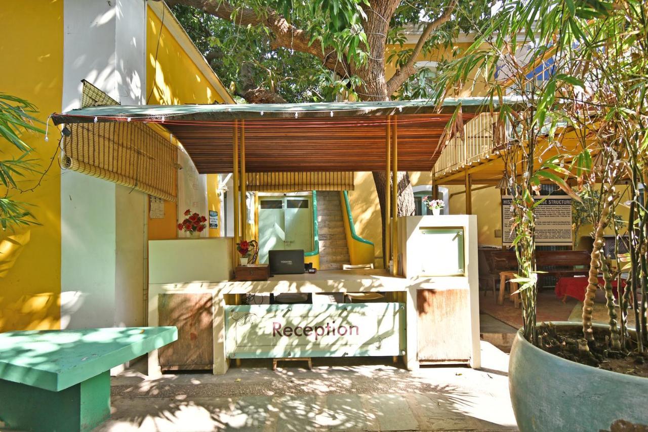 Hotel Villa Des Gouverneurs ปอนดิเชอรี ภายนอก รูปภาพ