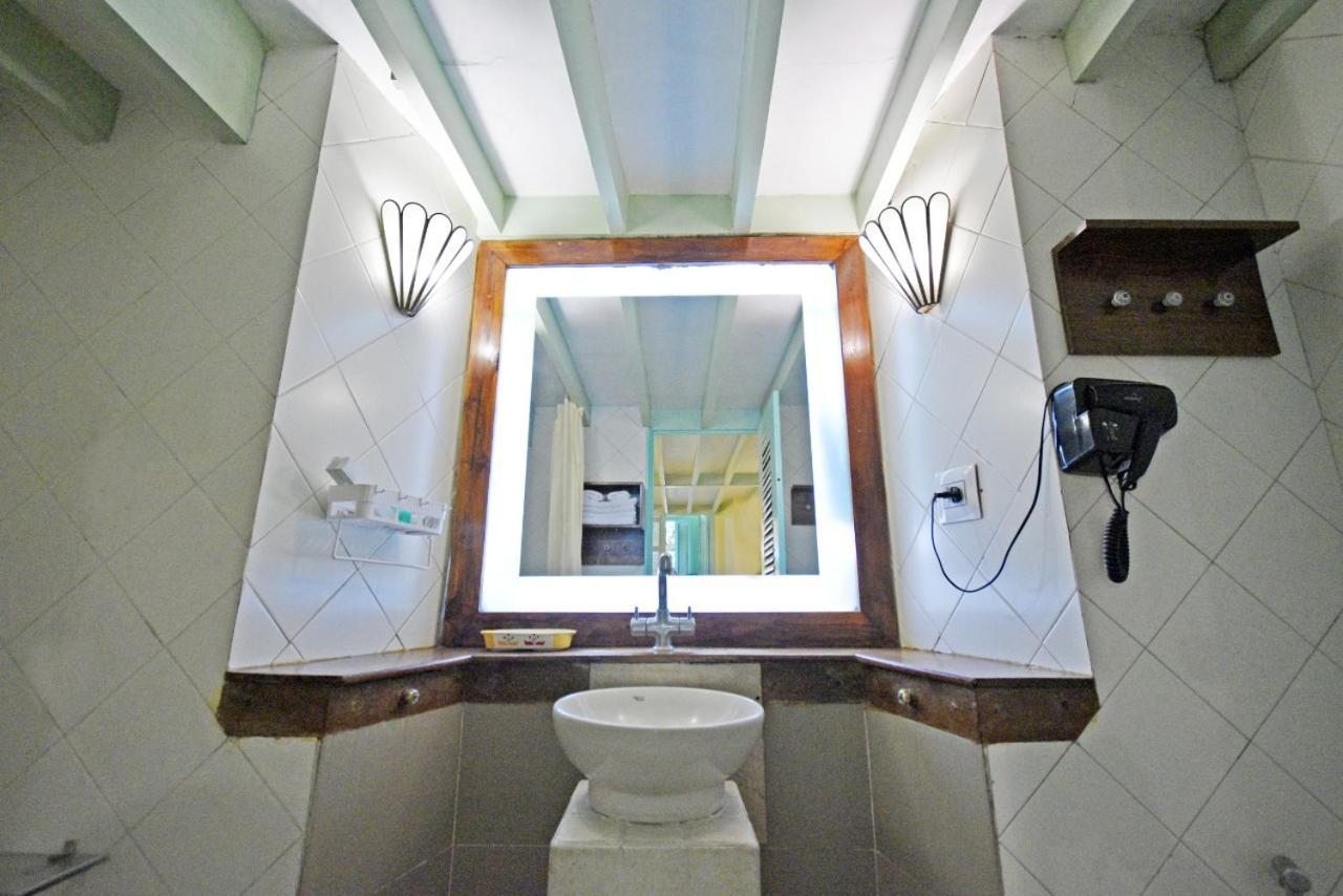 Hotel Villa Des Gouverneurs ปอนดิเชอรี ภายนอก รูปภาพ