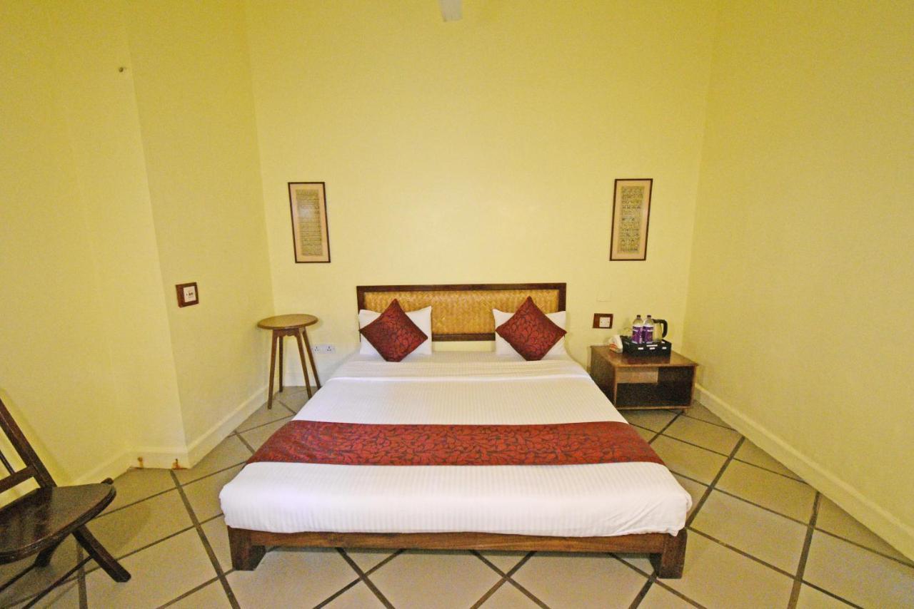 Hotel Villa Des Gouverneurs ปอนดิเชอรี ภายนอก รูปภาพ