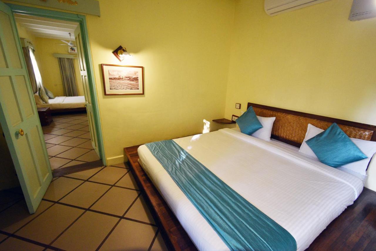 Hotel Villa Des Gouverneurs ปอนดิเชอรี ภายนอก รูปภาพ