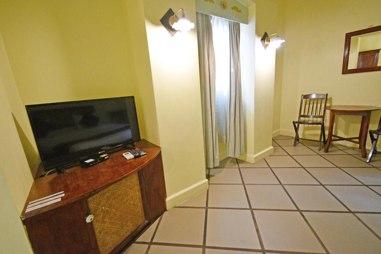 Hotel Villa Des Gouverneurs ปอนดิเชอรี ภายนอก รูปภาพ