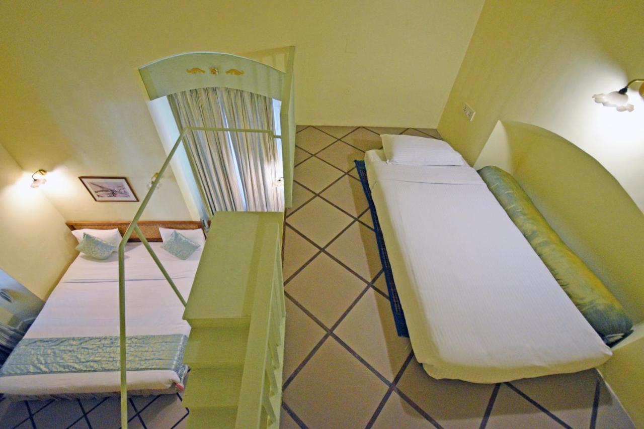 Hotel Villa Des Gouverneurs ปอนดิเชอรี ภายนอก รูปภาพ